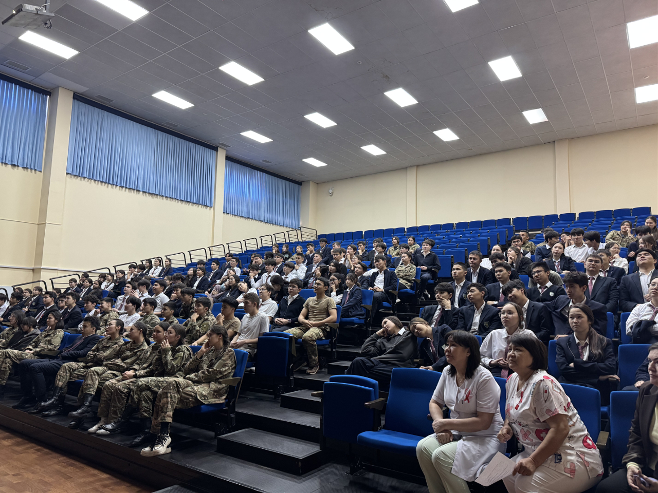 1 желтоқсан – Дүниежүзілік ЖИТС-ке қарсы күрес күні: жастарға бағытталған ақпараттық  іс-шара