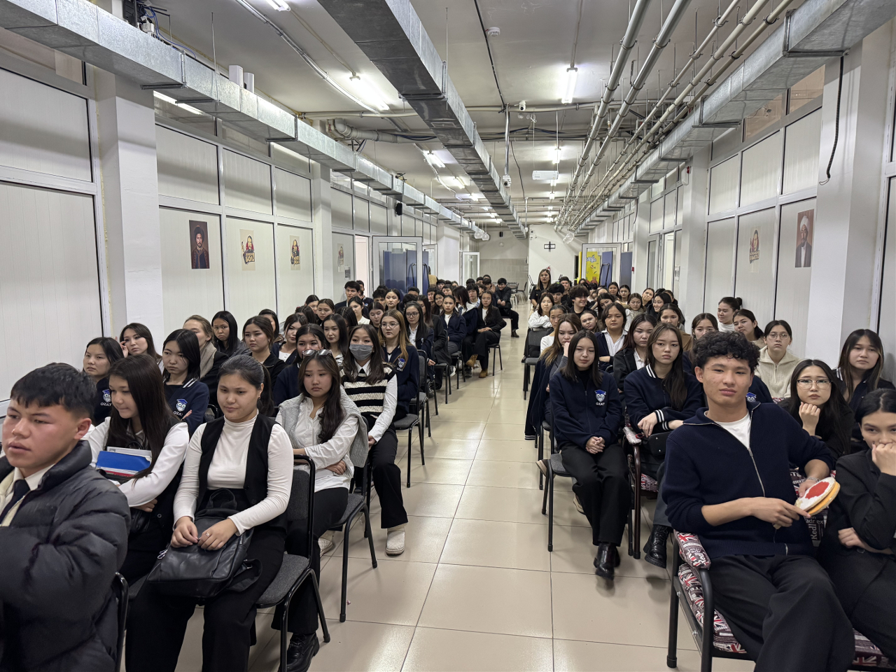 «ОЗАТ» жекеменшік мектебі оқушыларына АИТВ жөніндегі ақпараттық шара