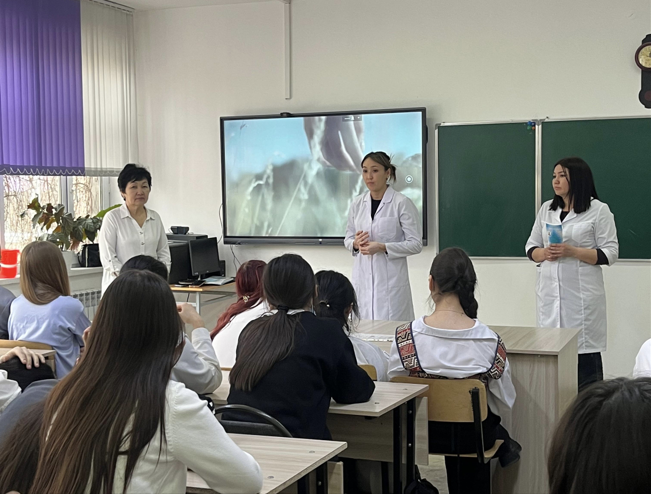 №40 гимназияның жоғары сынып оқушыларына арналған профилактикалық ақпараттық дәріс өткізілді