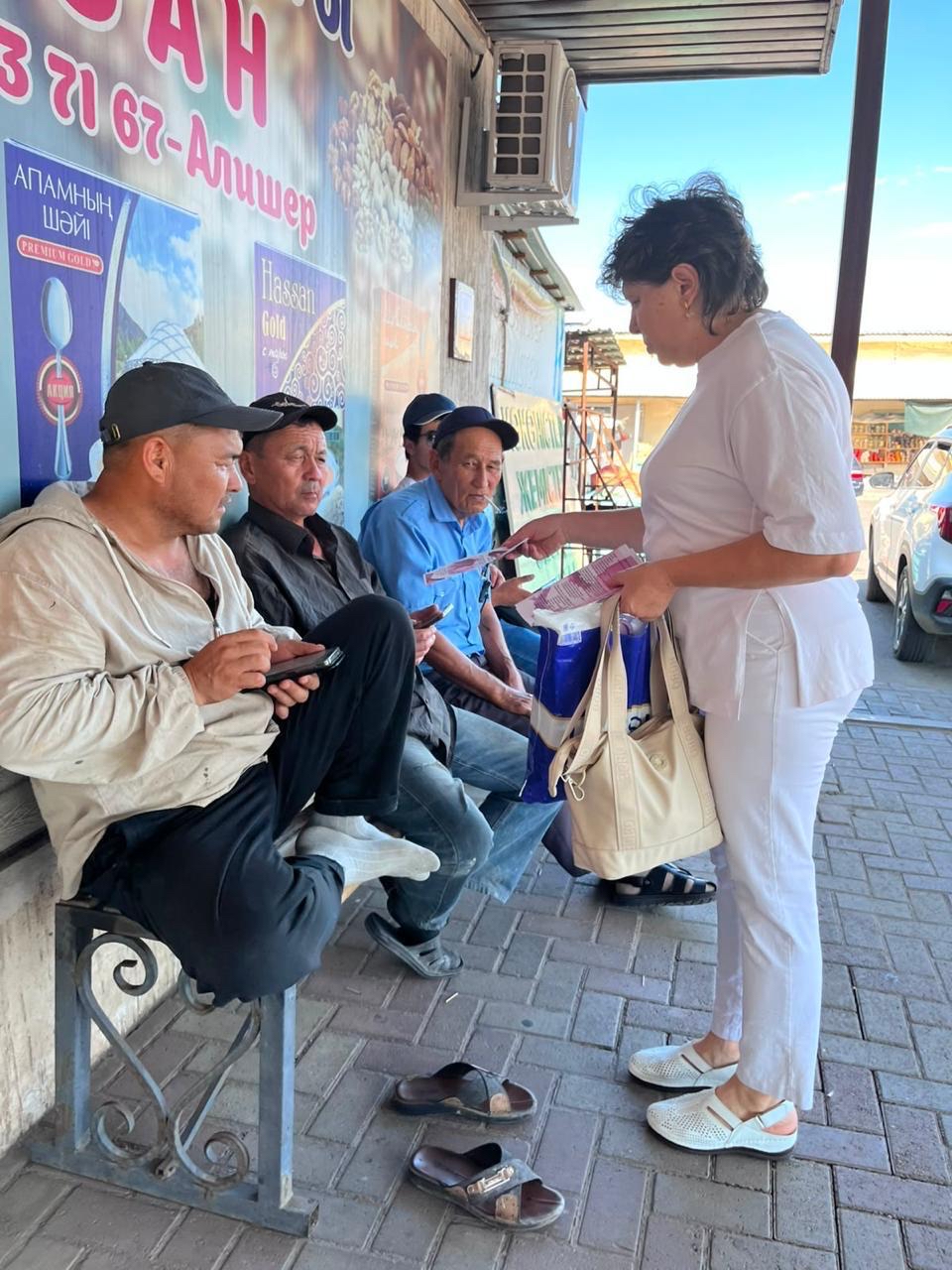 «Grand Bazaar» сауда орталығында ақпараттық-түсіндіру шаралары өткізілді